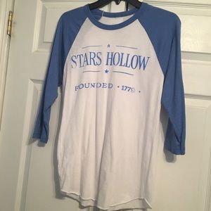 GILMORE GIRLS Stars Hollow Baseball Tee